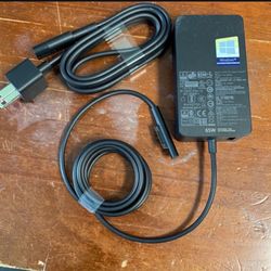 Microsoft Surface Charger / Power Supply 