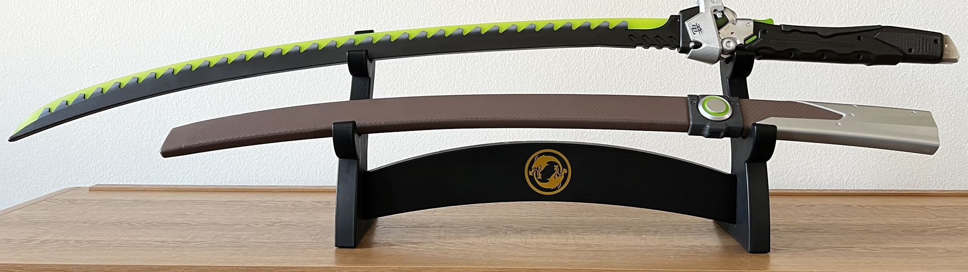 Genji Overwatch Exclusive Collectible Ultimate Sword w/ Sheathe & Stand Used!