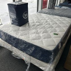 Full Size 12” Plush Hybrid Mattress - Brand New 