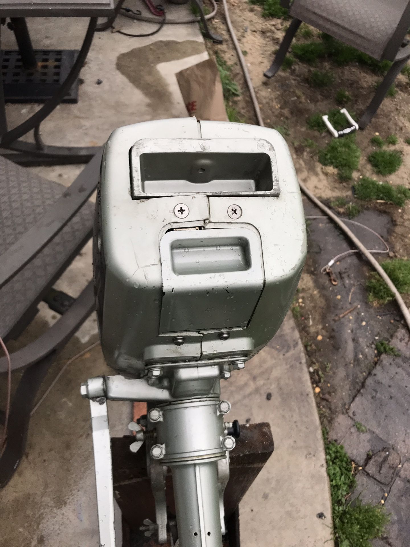 Suzuki 2 HP outboard 2Stroke runs new easy start for Sale in Beachwood