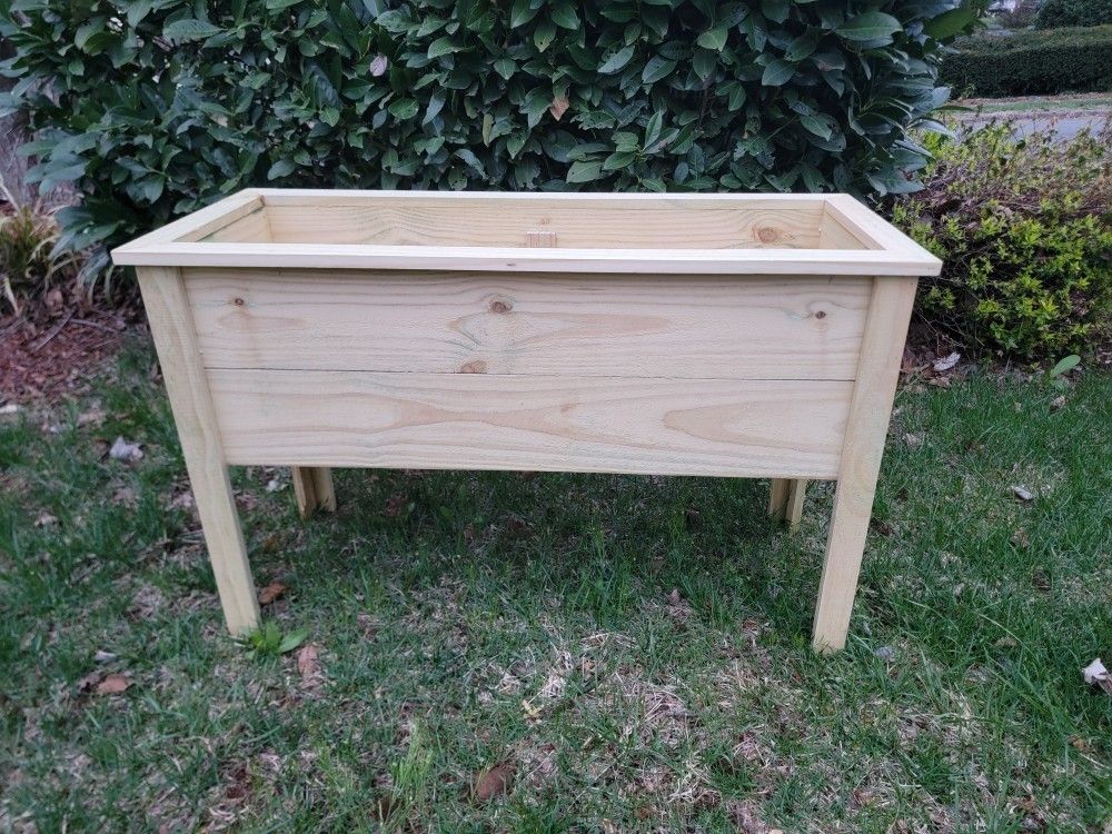 Pt Pine Raised Cedar Box (37" X 15" X 24" Tall)