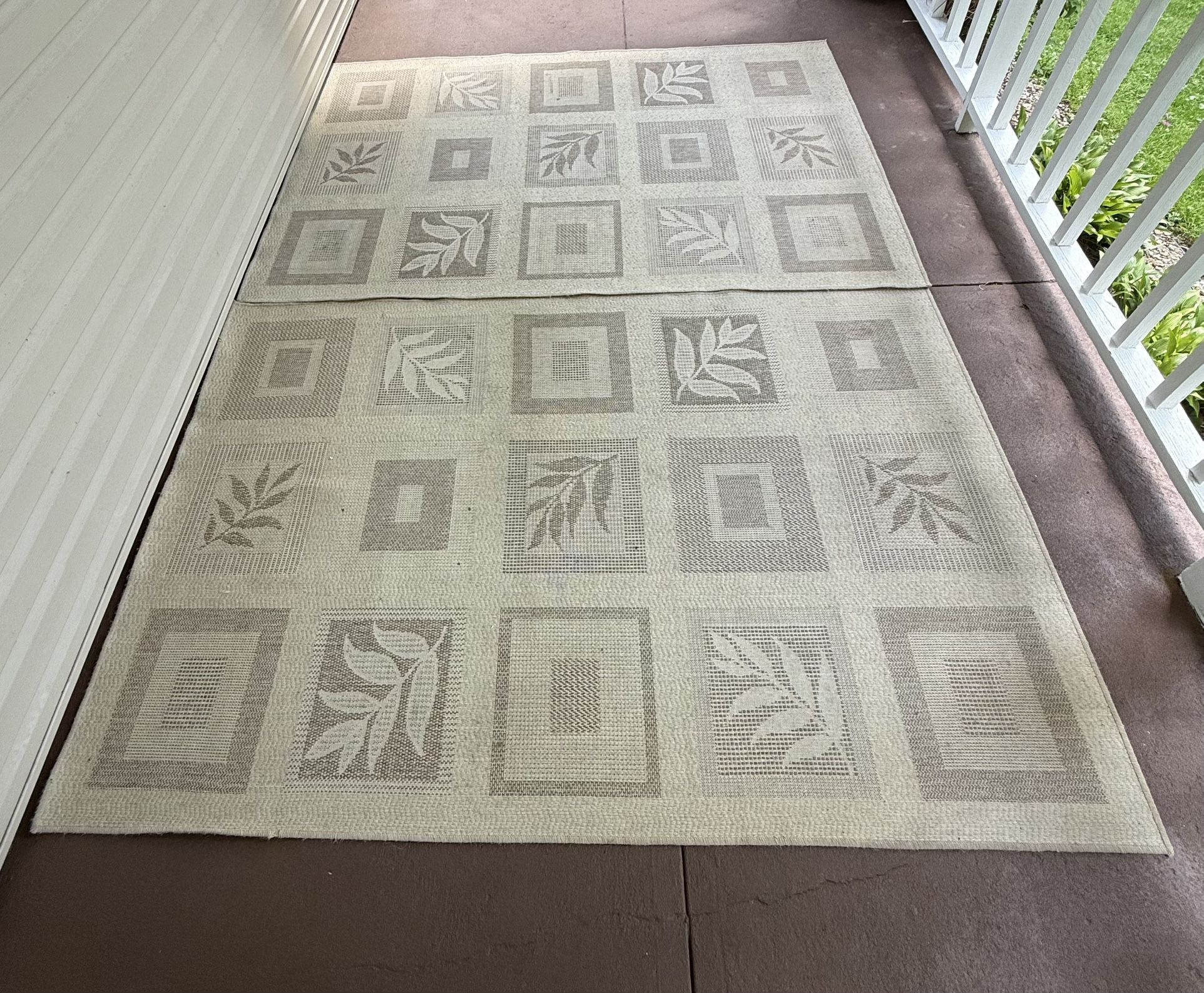 2 Area Rugs
