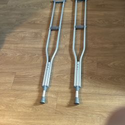  Crutches