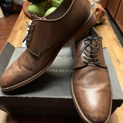 Men’s Banana Republic, leather dress shoes 11 1/2