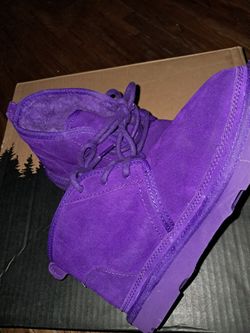 UGGS BOOTS LIKE NEW 