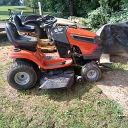 Riding Mower 22 Horse 46 In Cut Haus.  $325