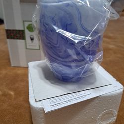 SCENTSY BLUE WATERCOLOR WARMER