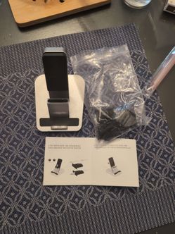 Phone stand metal
