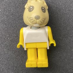 Vintage 1981 Lego Fabuland #3 Mini Figure Character 3635 Bonnie Bunny’s Camper Rare Collectors Item!