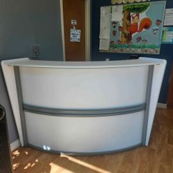 Reception Desk, 72 x 32 x 46, White