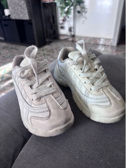 Girls k Swiss white chunky low, 10C, US 10, kids white shoes,