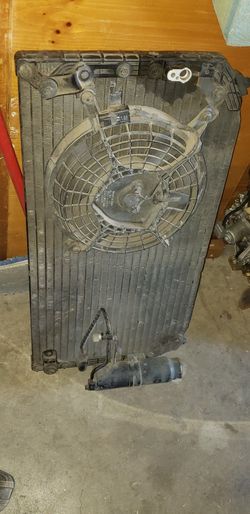 2000 Mirage Condenser And Fan Working Motor