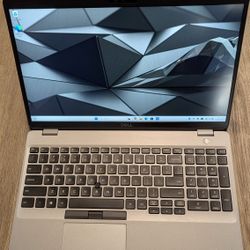 Dell Laptop i7