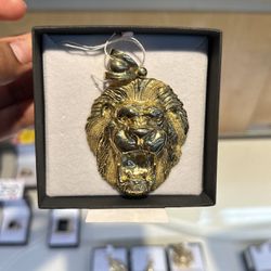 10k Lion Pendant