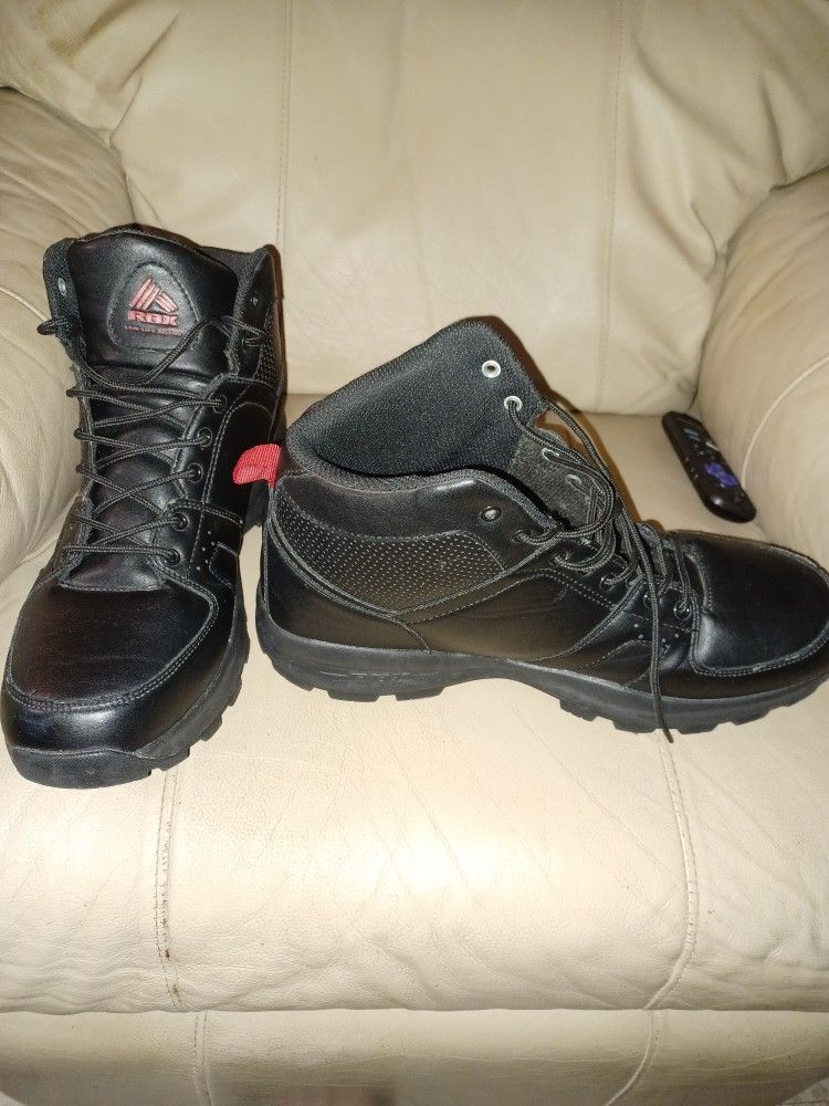 REEBOK LIVE LIFE ACTIVE MENS SNEAKERS SIZE 13 ONE ISE LIKE NEW NO BOX ONLY PICK UP