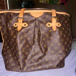 Louis Vuitton Monogram Canvas Tote Bag