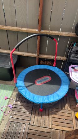 Little tiles trampoline