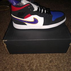 Air Jordan 1 MID LAKERS 