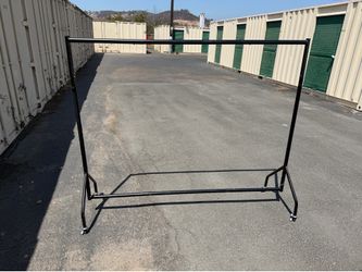 Portable clothes rack