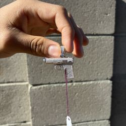 925 Silver Pistol Gun Pendant 