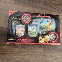 Pokemon Flareon VMAX Premium Collection 