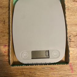 Kitchen Scale New Batteries Included
