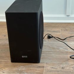 subwoofer and sound bar 