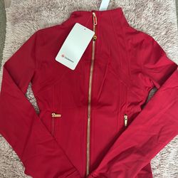 Lululemon Define Cropped Jacket -Size 4 - Red