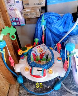 Baby bouncer
