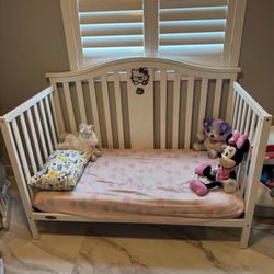 Free Glass Artwork And Baby Crib (Only people Can Pick Up And Serious)