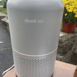 Levoit 3 Stage H13 True HEPA filtration