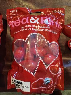 Red & Pink Pre filled Hear Capsules 16 Count
