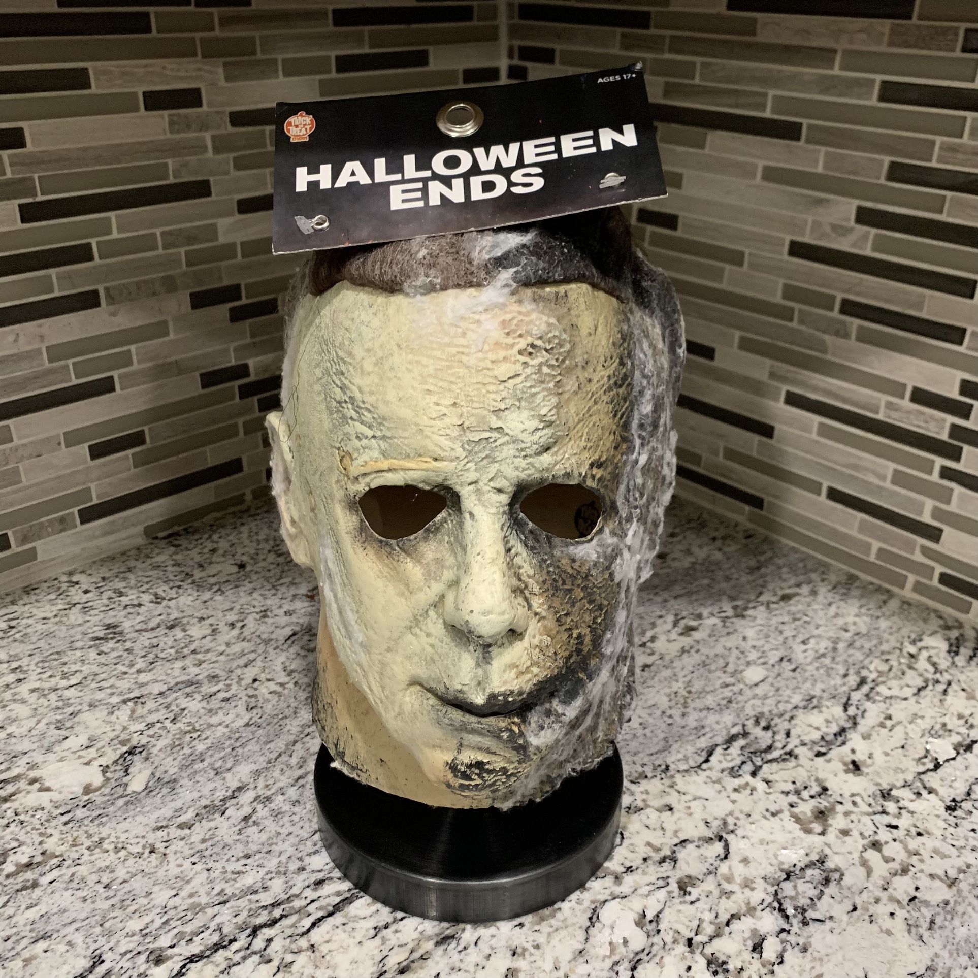 Trick Or Treat Studios Halloween Ends Michael Myers Burnt Halloween Horror Scary Collectible Mask Costume
