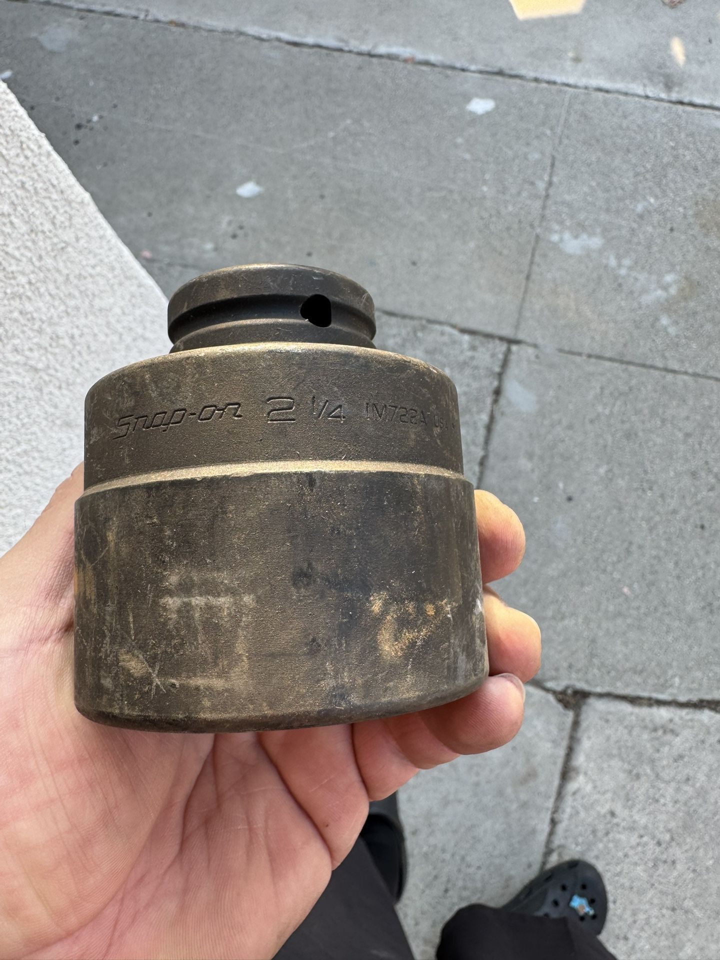 Snap On 2 1/4 Socket