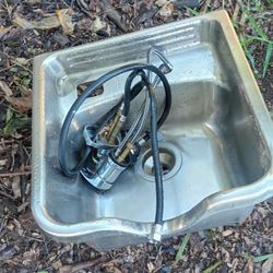 Hair Stylist Sink With Connection 