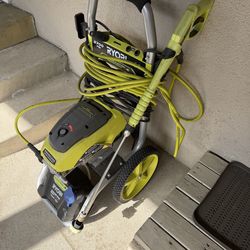 2700 PSI Electric Pressure Washer