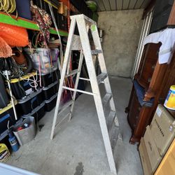 6 Ft A-Frame Aluminum Ladder