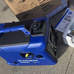 Westinghouse
2,550 Watt Dual Fuel Gas and Propane Powered Portable Inverter Generator with Recoil Start
