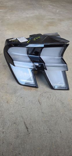 Ford mustang tail light