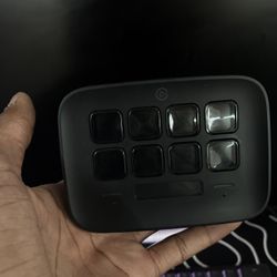 Stream Deck Neo
