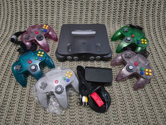 N64,  Expansion Pack & 5 controllers