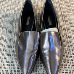 GUESS Flats Slip-On Size 7.5M Women's Shoes