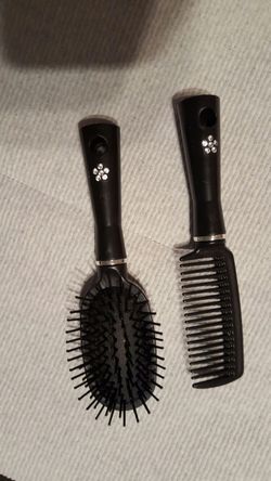 Hairbrush & Comb Set with diamonds on handles