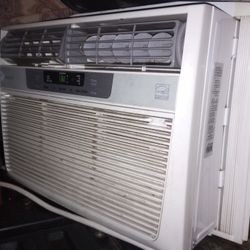 12,000 BTU Window Air Conditioner, Ac, Works Great, $149