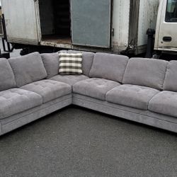 Sectional Couch 