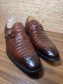 Handmade Mens burgundy crocodile monk shoes, Men alligators buckle shoes