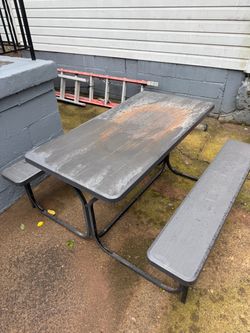 Vinyl picnic table