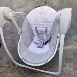 Kids 2 electric swinging chair