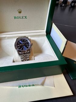 Rolex Datejust 41 mm. With box