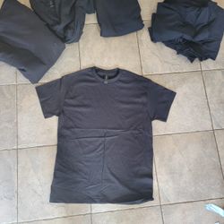 Unisex Black T-shirts